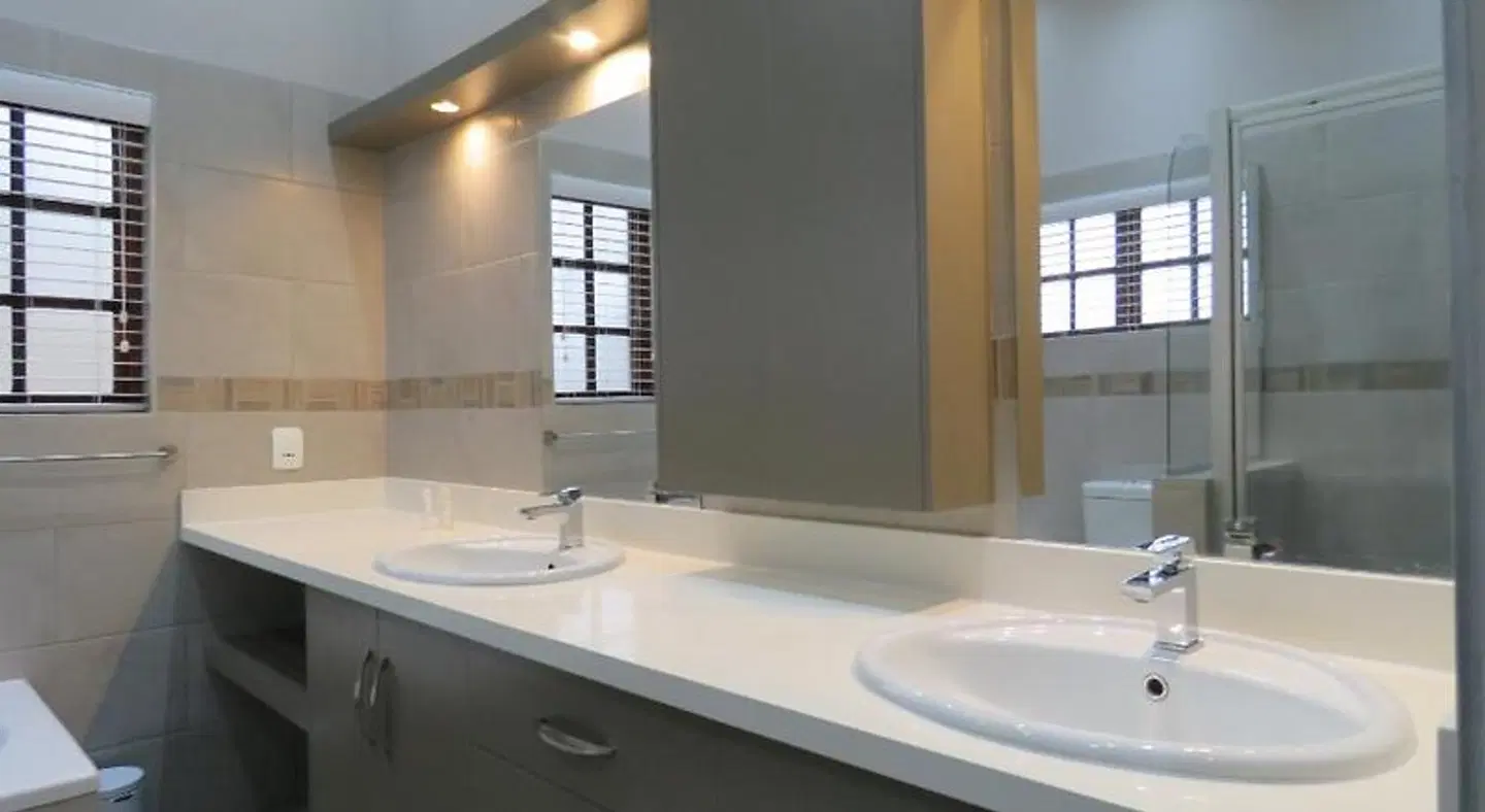 Country Lane Lodge Badezimmer