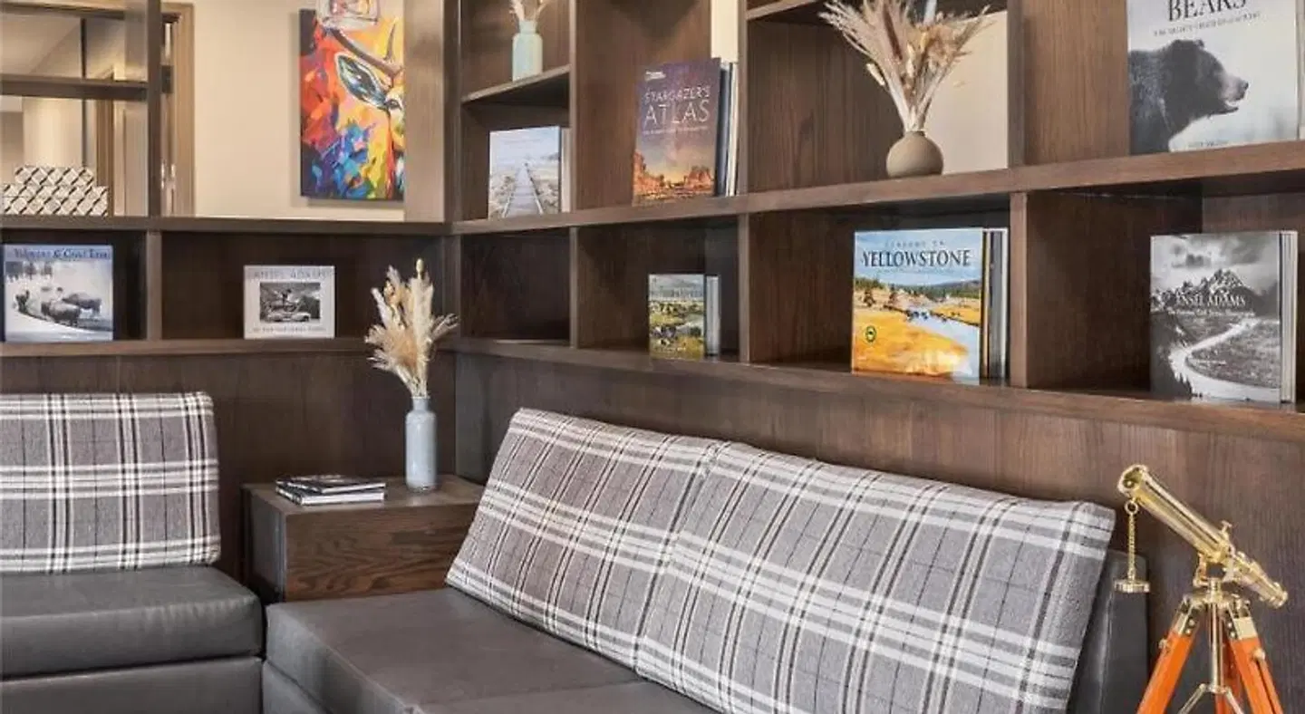 Starlite Yellowstone, Tapestry Collection by Hilton ROOM_EXAMPLE