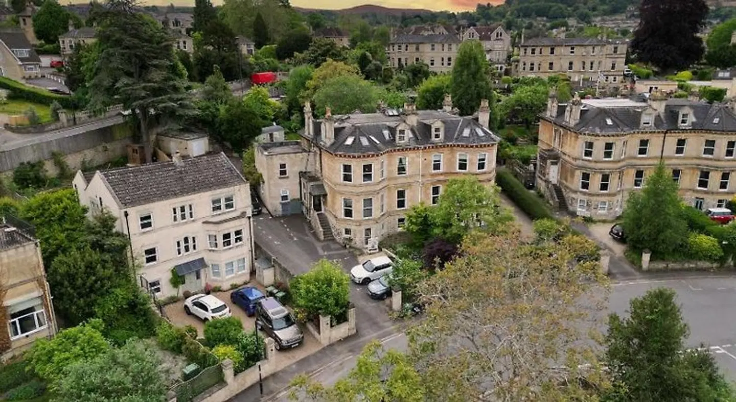 Dorian House EXTERIOR