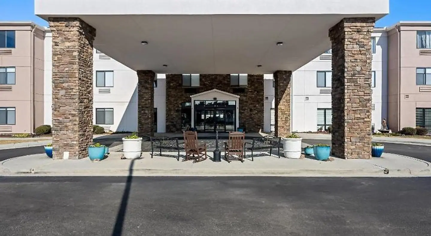 Comfort Suites Cullman I-65 Exit 310 EXTERIOR