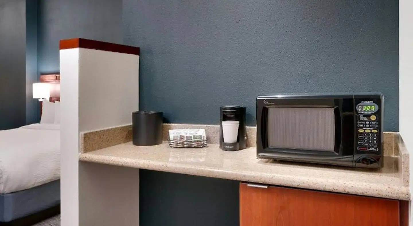 Courtyard by Marriott Lincoln Downtown ROOM_EXAMPLE