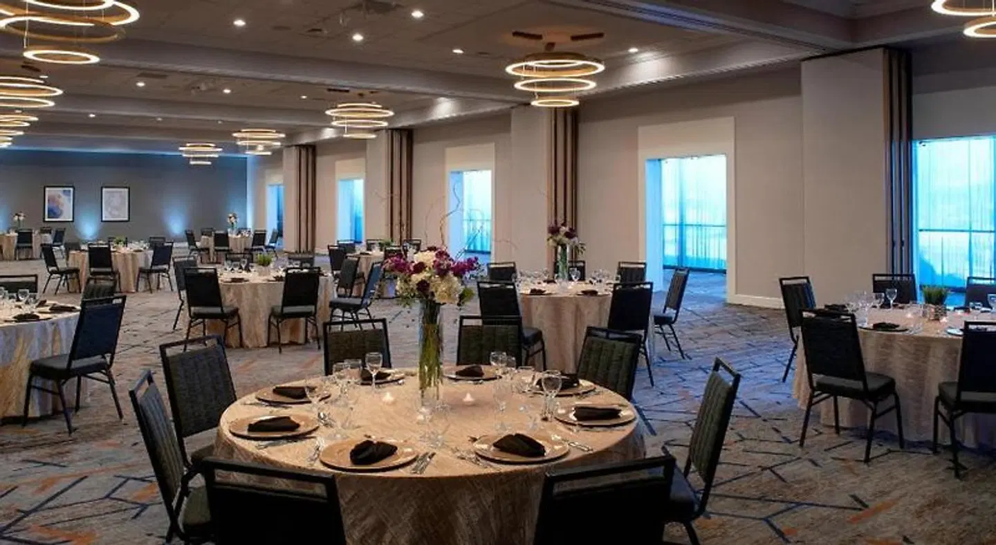 Kansas City Airport Marriott Restaurant