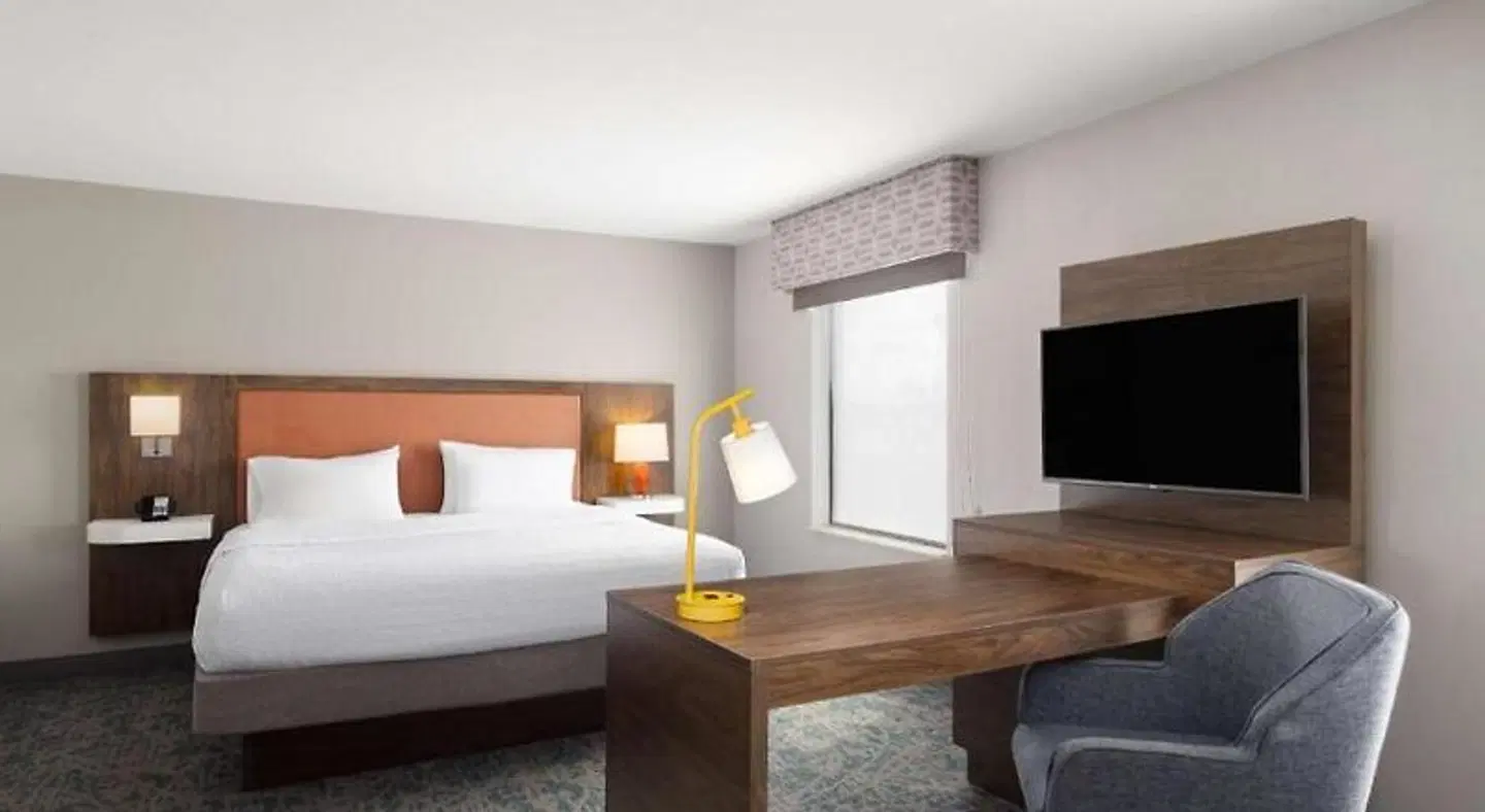 Hampton Inn and Suites Savannah-Airport ROOM_EXAMPLE