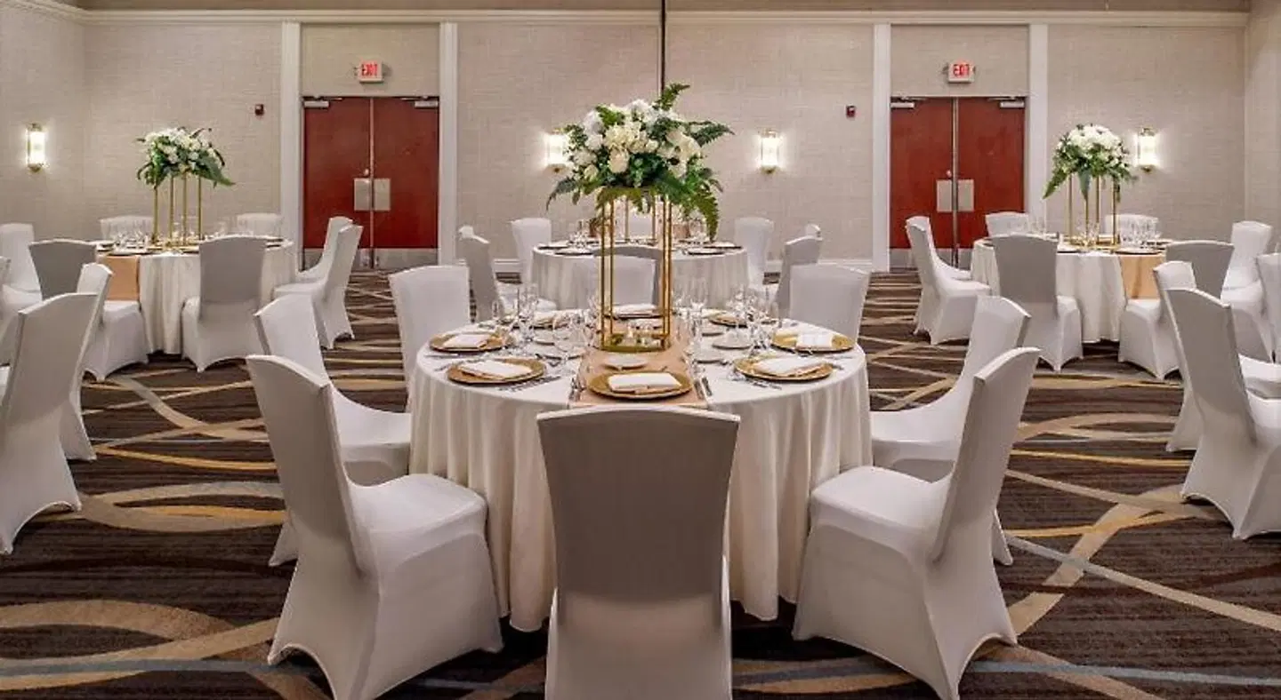 DoubleTree by Hilton Collinsville/St.Louis Restaurant