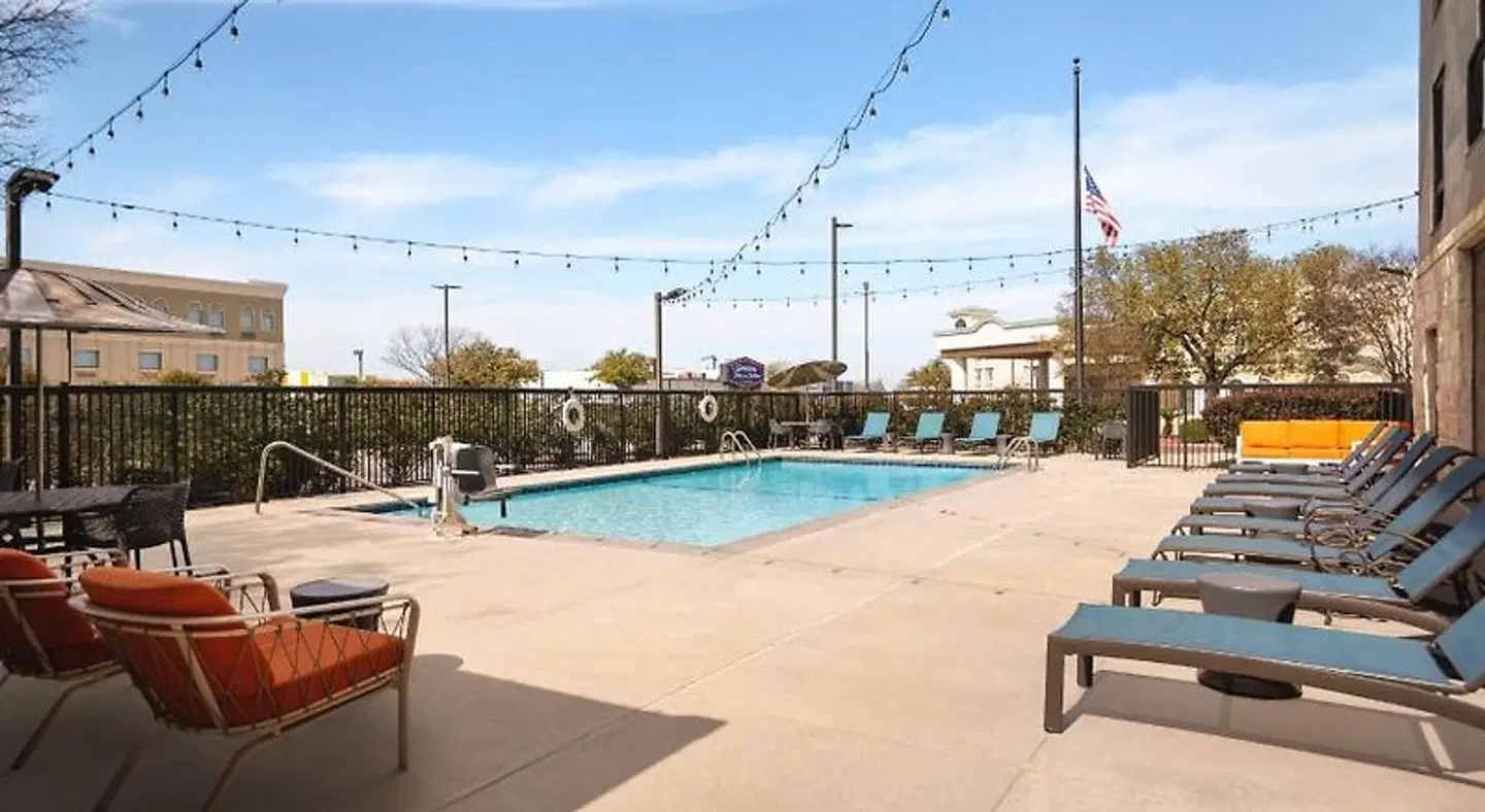Hampton Inn & Suites San Marcos OUTDOOR_POOL