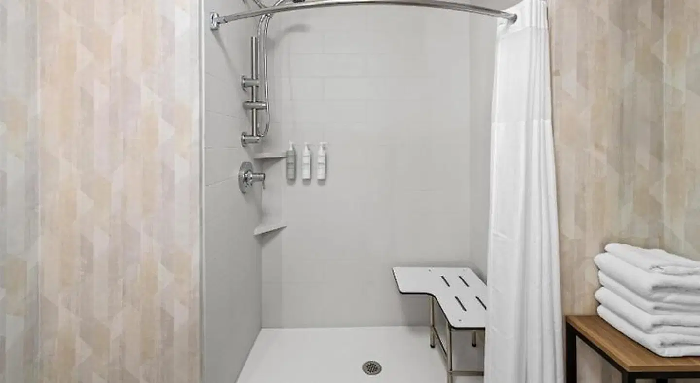 Hampton Inn Harrison Badezimmer