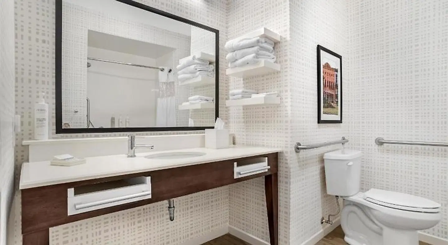 Hampton Inn Eufaula Badezimmer