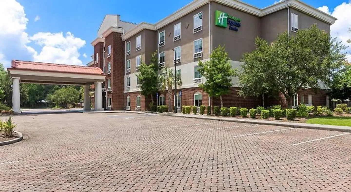 Holiday Inn Express & Suites Savannah - Midtown by IHG EXTERIOR