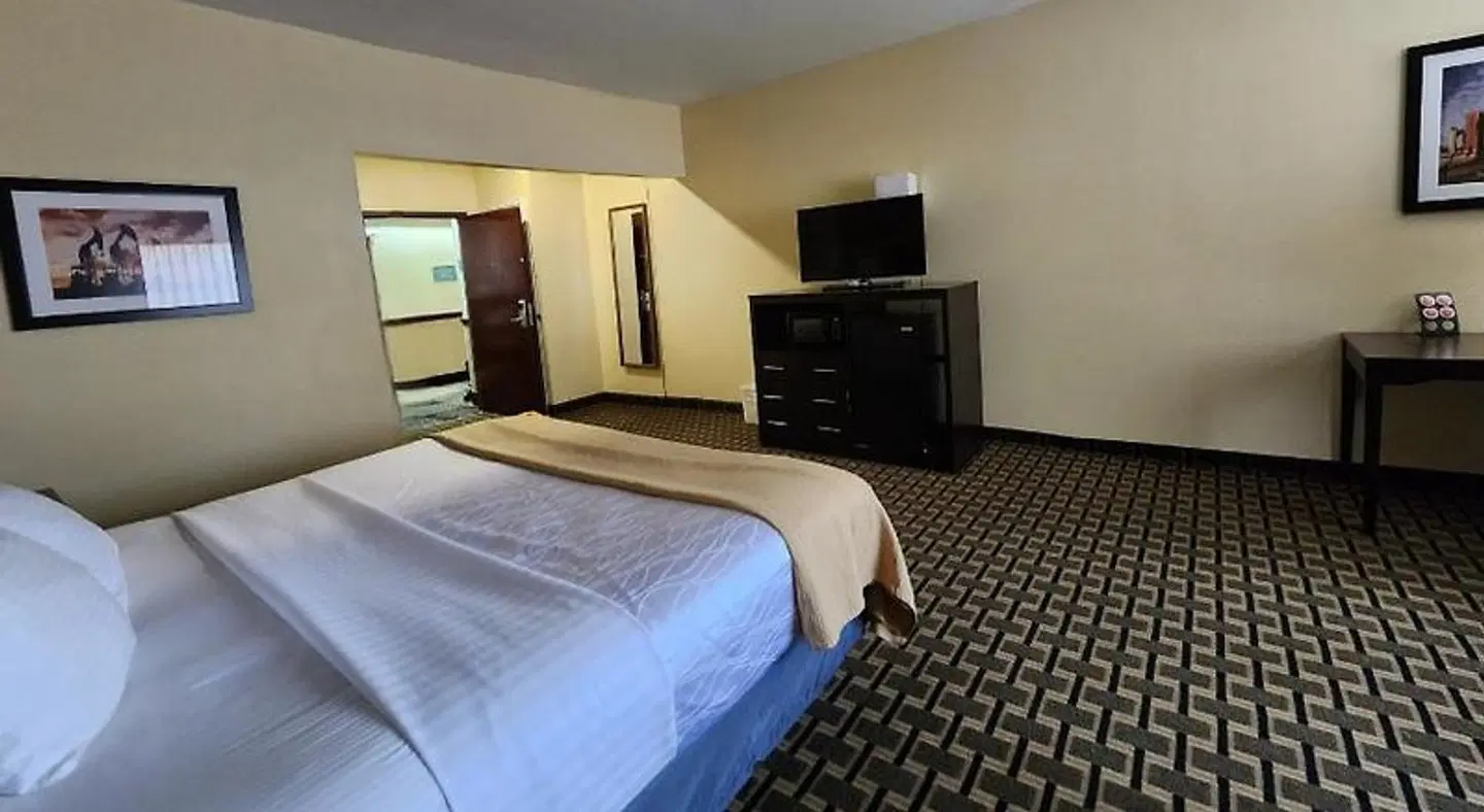 Best Western Plus Sam Houston Inn & Suites ROOM_EXAMPLE