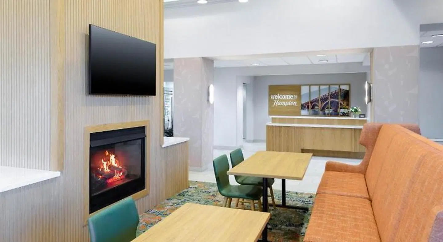 Hampton Inn & Suites Austin-Airport LOUNGE_LOBBY