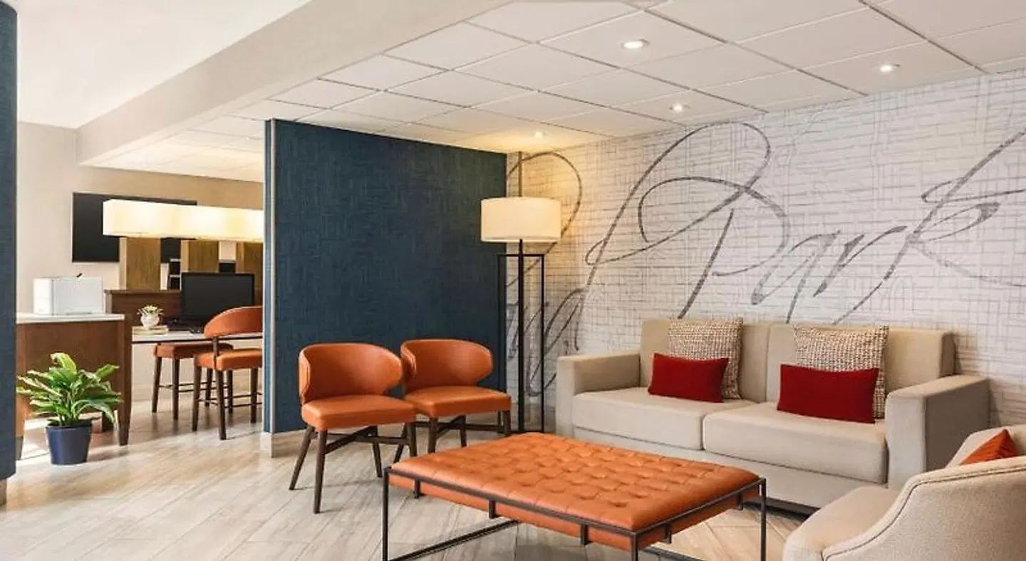 Embassy Suites by Hilton Kansas City Overland Park LOUNGE_LOBBY