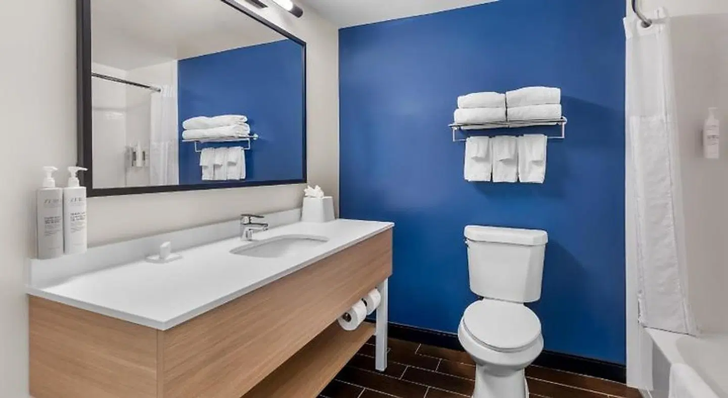 Hampton Inn Salt Lake City Central Badezimmer