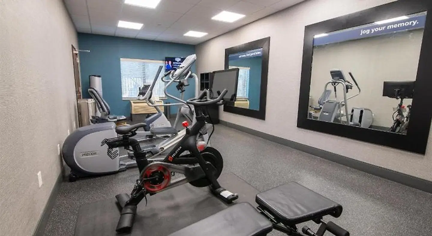 Hampton Inn & Suites College Station/US 6-East Bypass SPORTS_AND_LEISURE