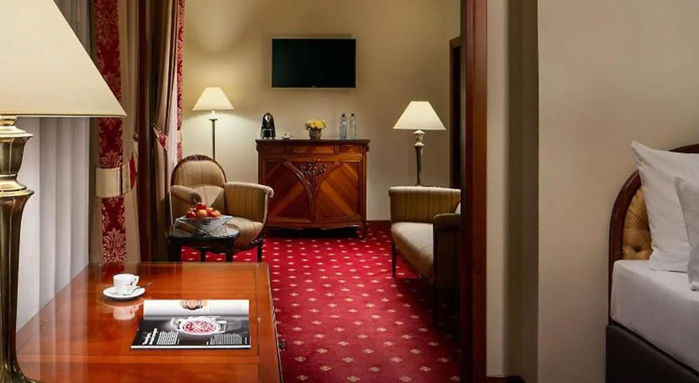 Art Nouveau Palace Hotel ROOM_EXAMPLE