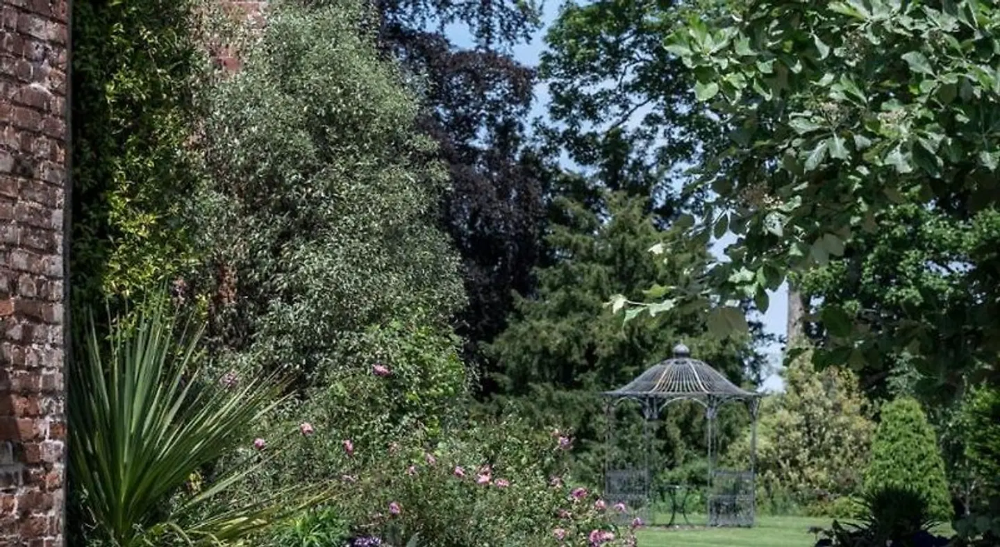Stanbrook Abbey LANDSCAPE