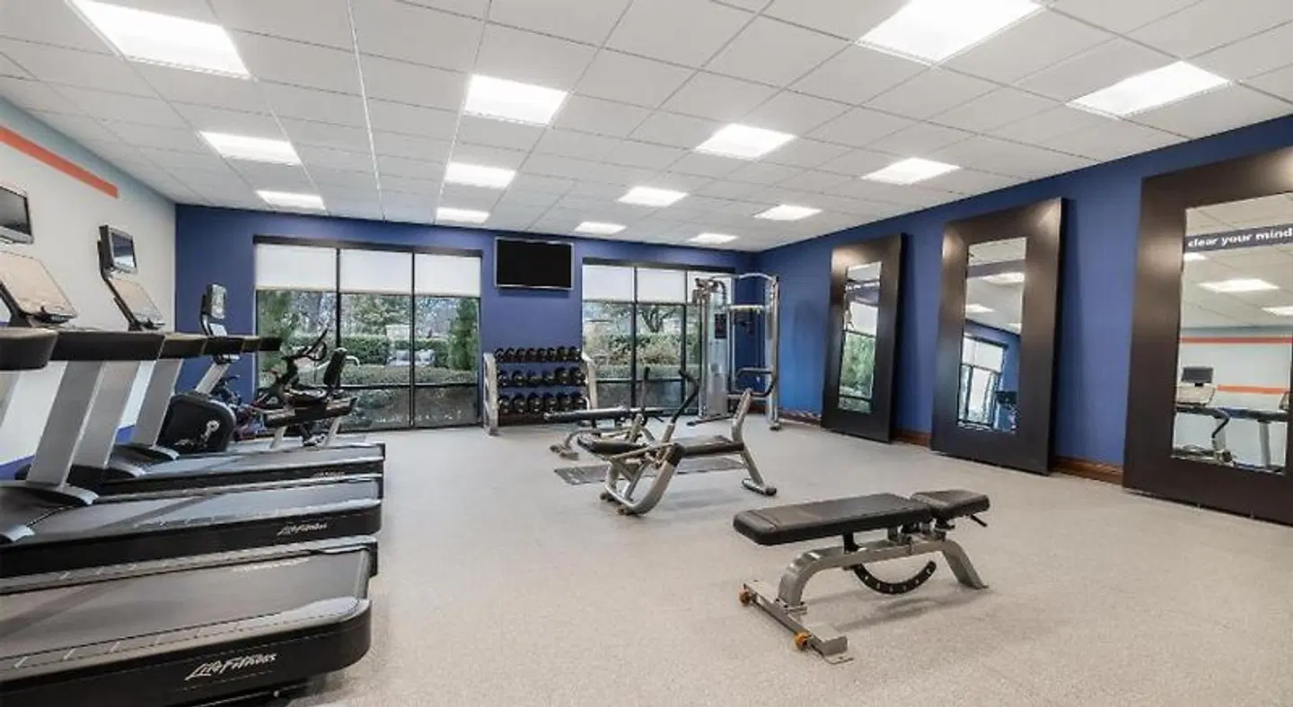 Hampton Inn & Suites Dallas/Plano-East SPORTS_AND_LEISURE