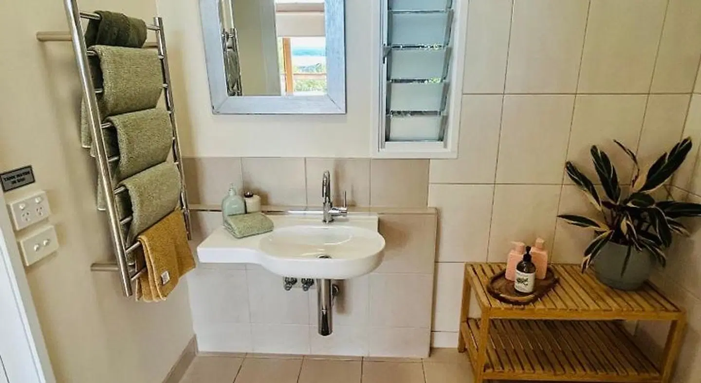 Hobart Hideaway Pods Badezimmer