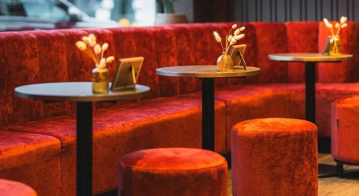 Prado Bar
