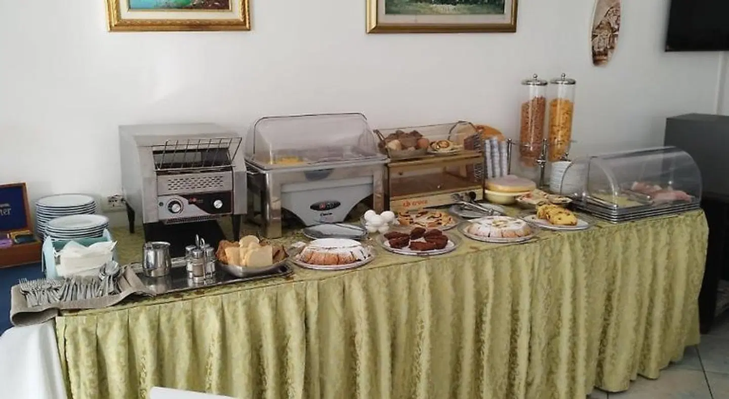 La Perla Restaurant