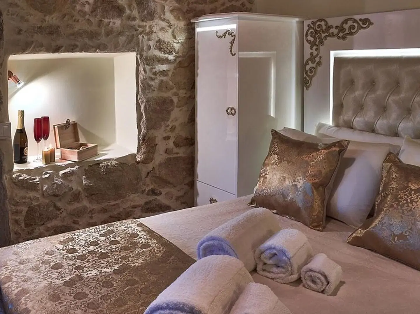 Solar Antigo Luxury Coimbra ROOM_EXAMPLE