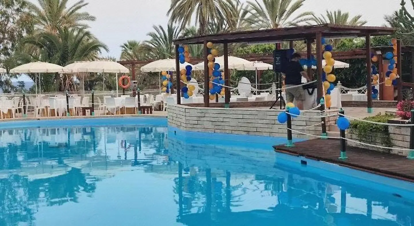 Grand Hotel De Londres OUTDOOR_POOL