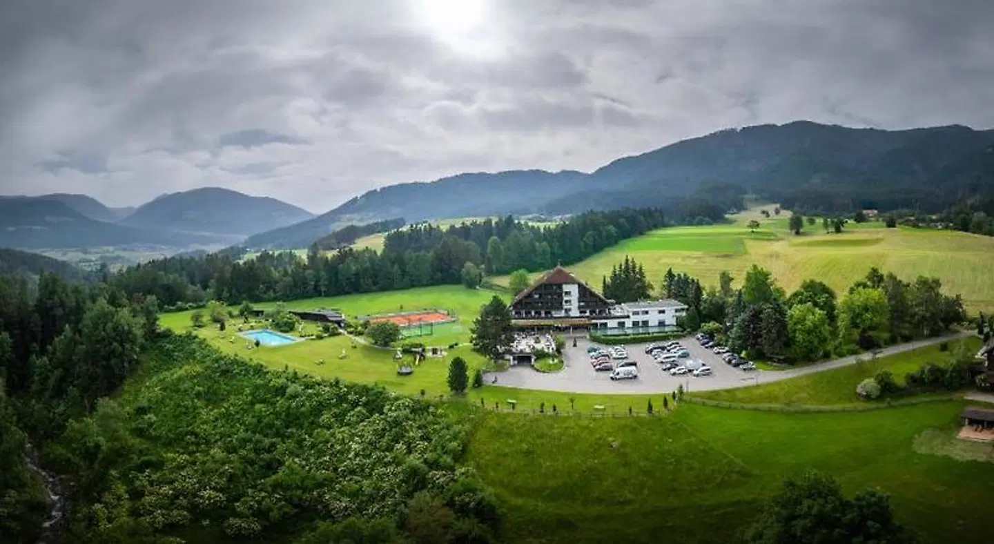 Royal Hinterhuber SPORTS_AND_LEISURE