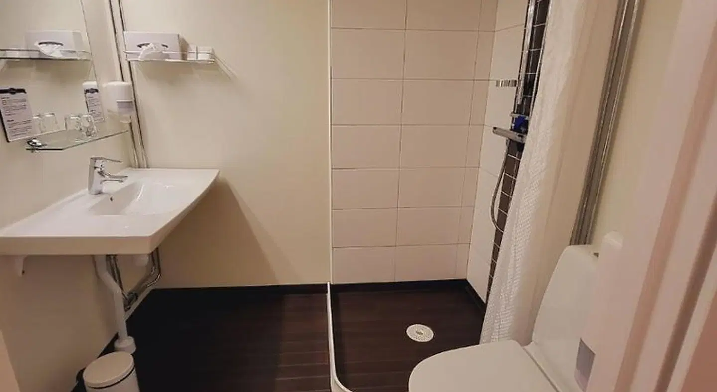 Emma ROOM_EXAMPLE