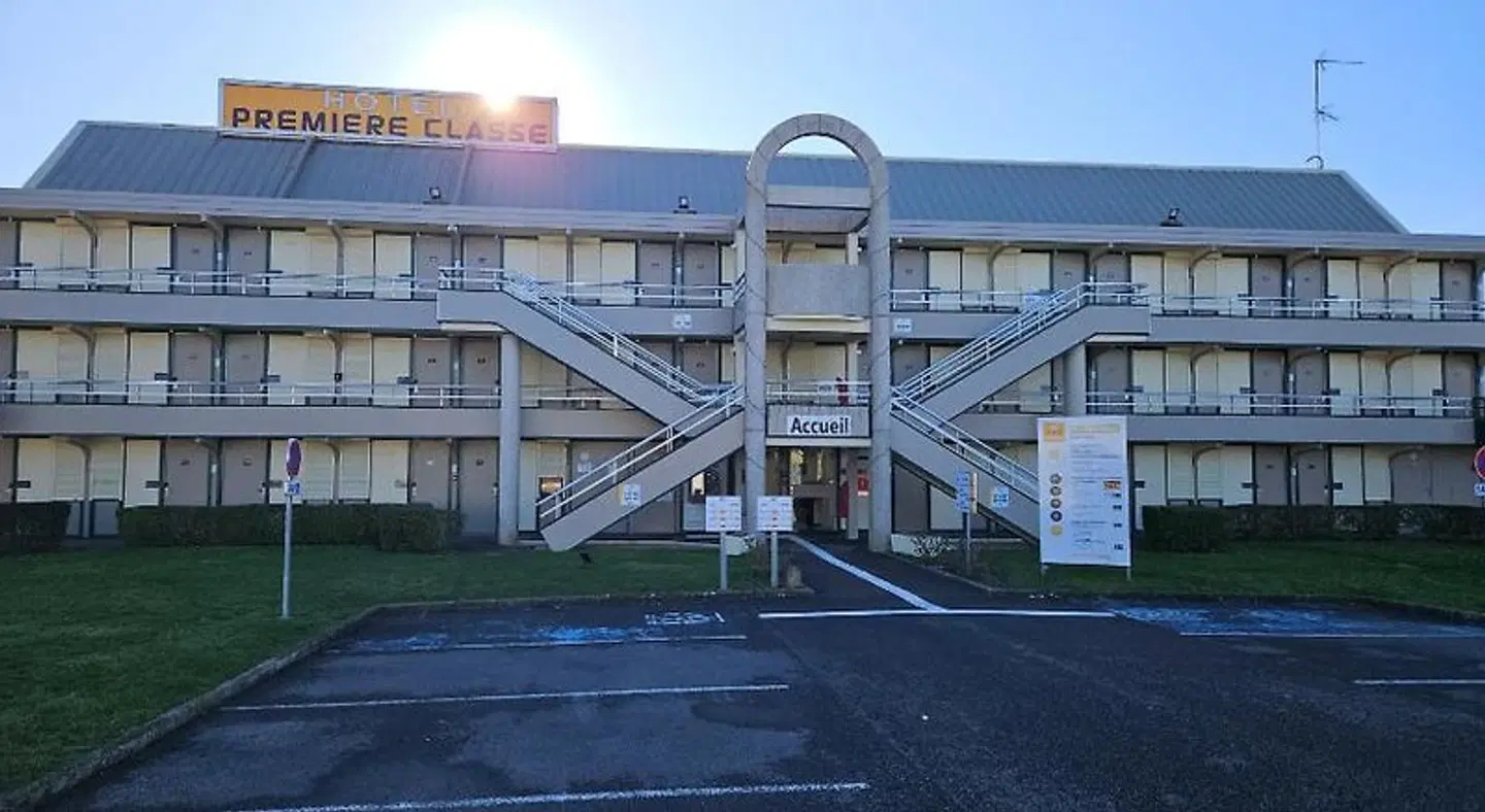 Première Classe Amiens Est - Glisy EXTERIOR