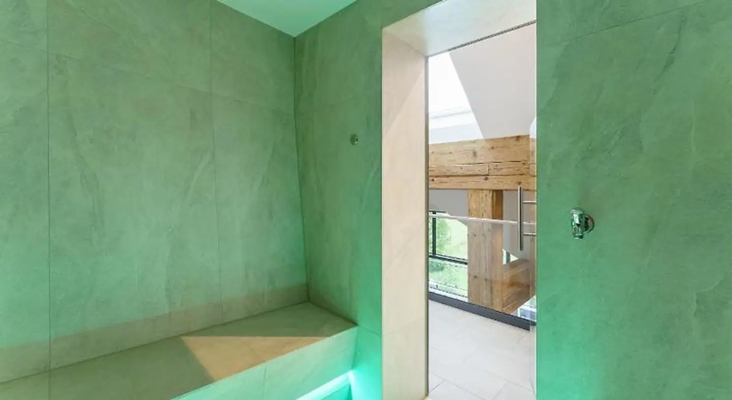 SCHWARZENBACH - Apartments & Rooftop Pool Badezimmer