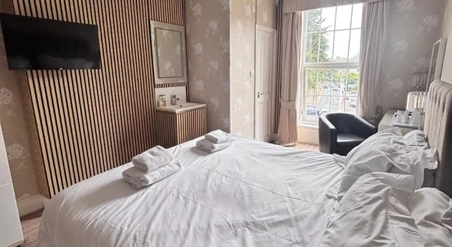 Arundel House ROOM_EXAMPLE