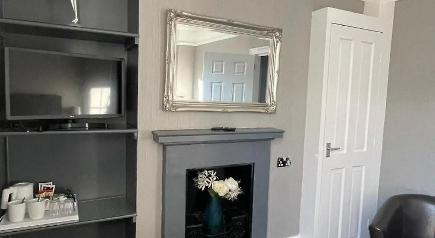 Arundel House ROOM_EXAMPLE
