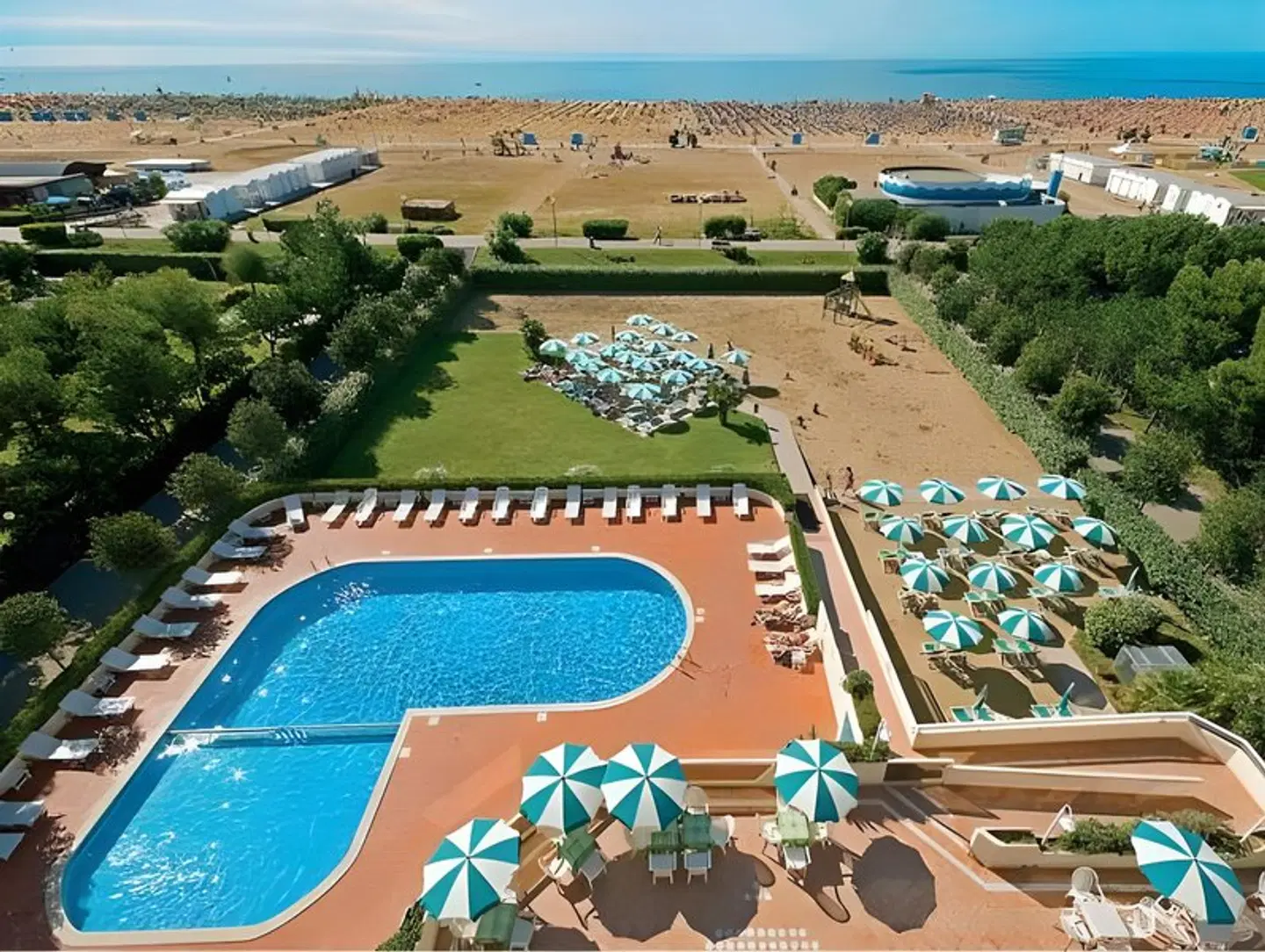 Italy OUTDOOR_POOL