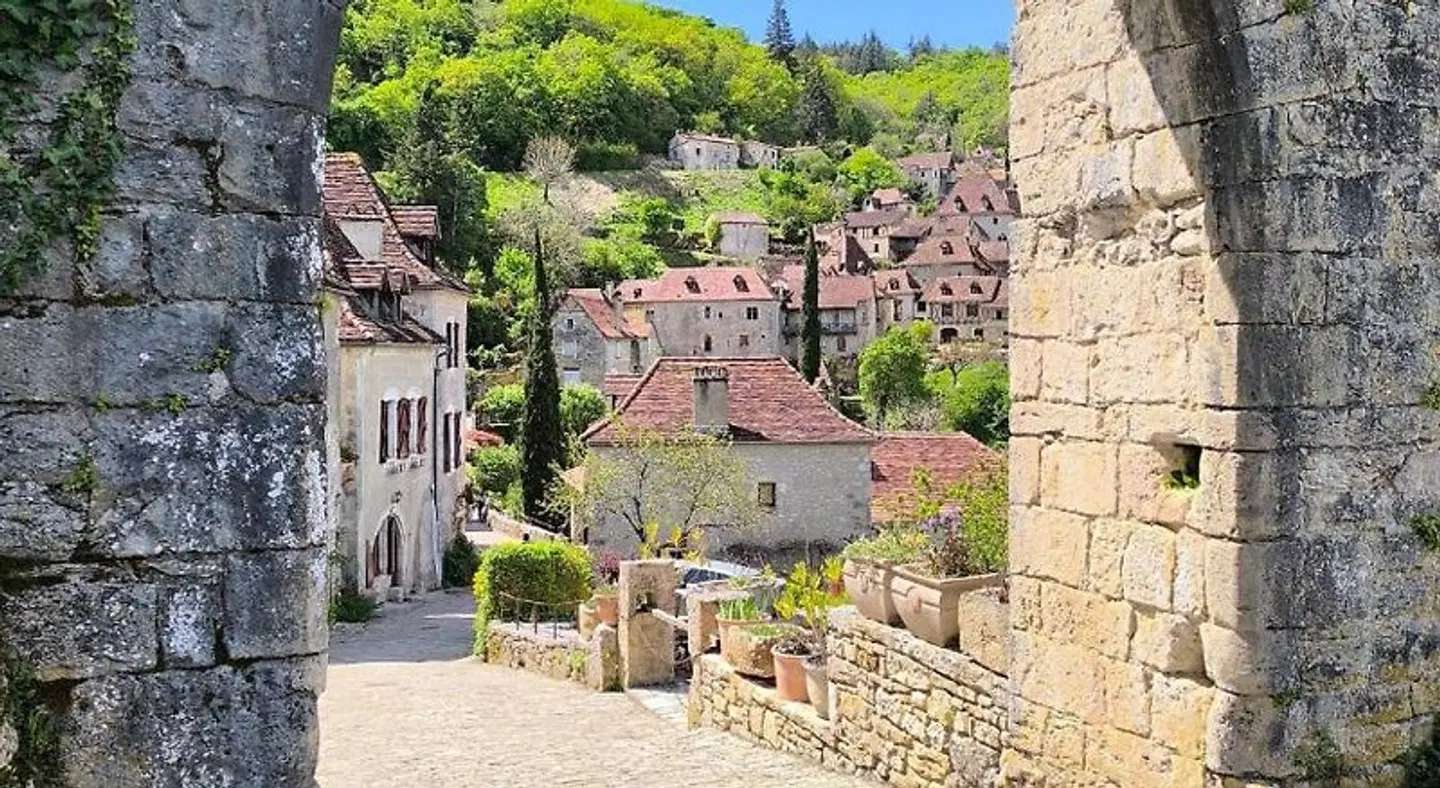 Le Puits de Garival EXTERIOR