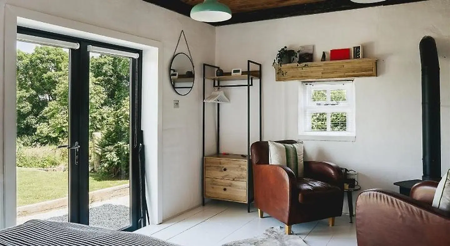 Weeke Barton ROOM_EXAMPLE