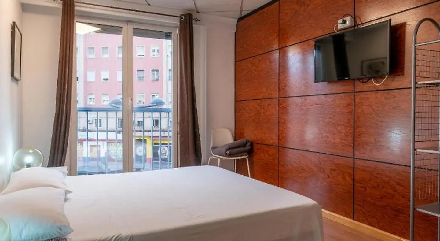 MonaLisa Luxury Suites ROOM_EXAMPLE