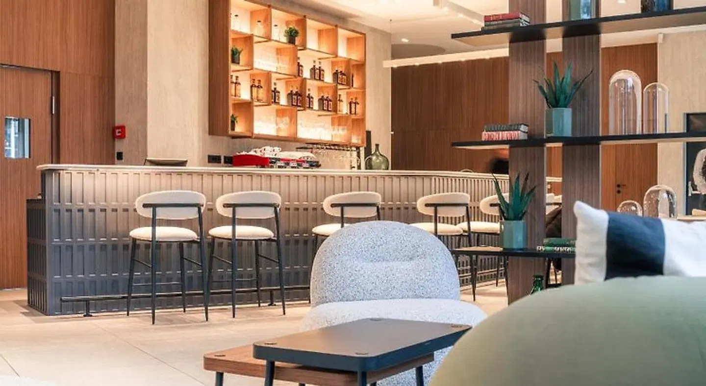 Hotel Garden Hill Bar