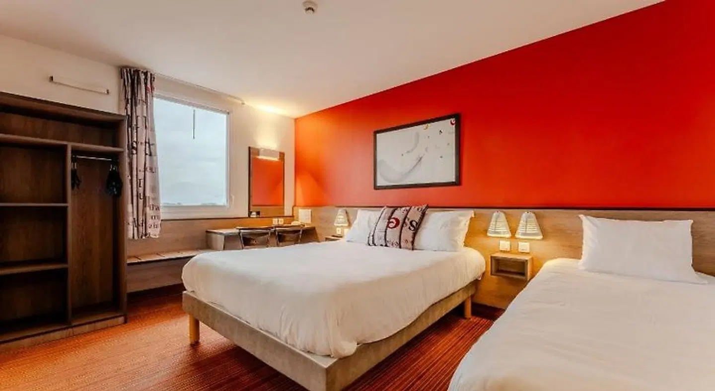 ACE Hôtel Poitiers ROOM_EXAMPLE
