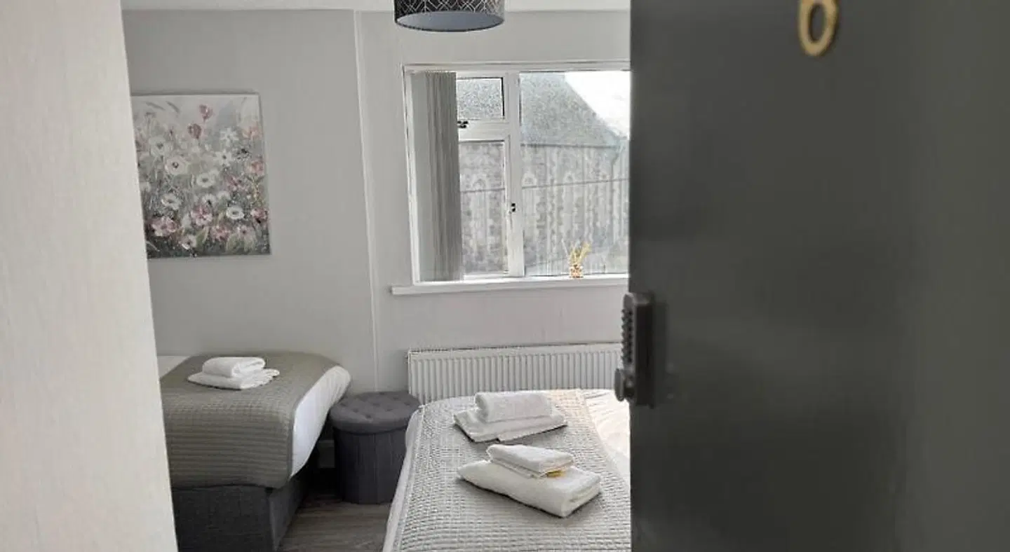 Riverside House HEALTH_BEAUTY