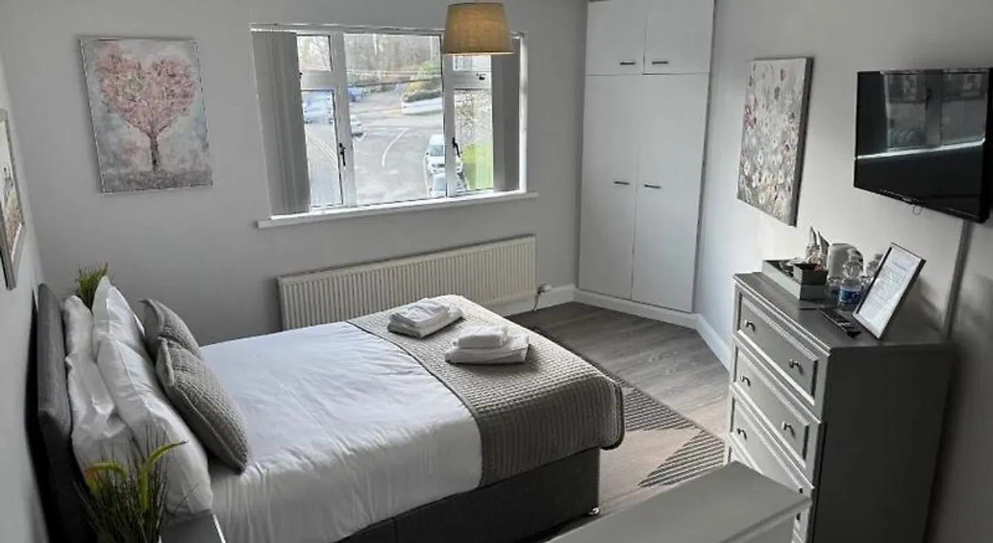 Riverside House ROOM_EXAMPLE