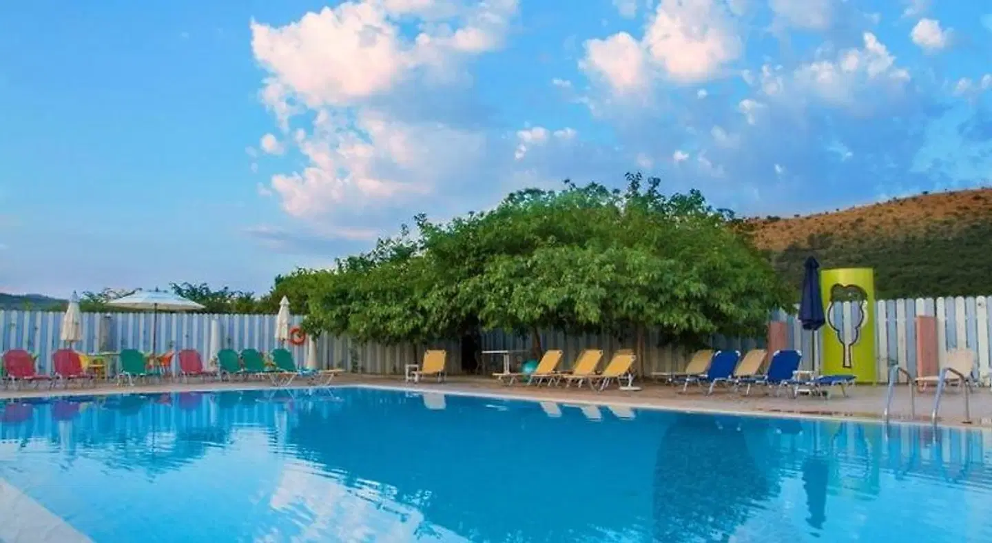 Aigai Hotel OUTDOOR_POOL