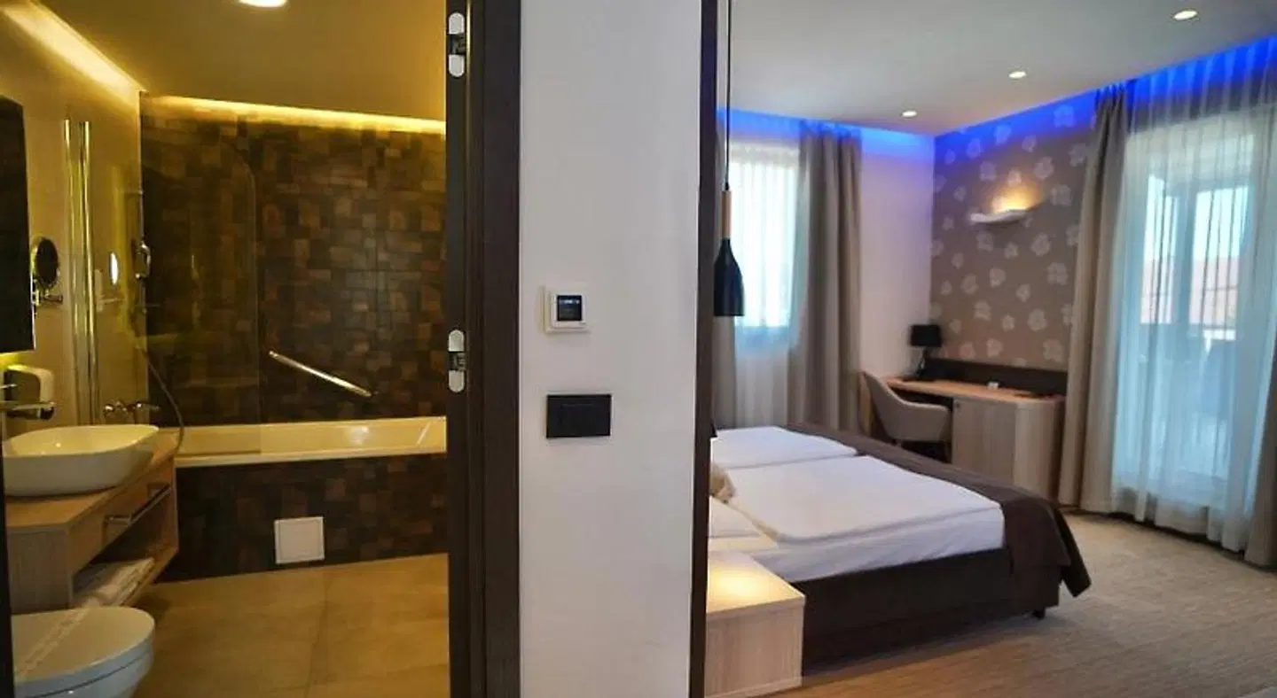Gallus ROOM_EXAMPLE