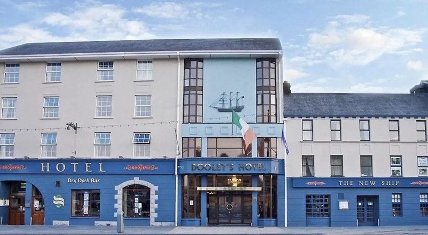 Dooley's Hotel Waterford EXTERIOR