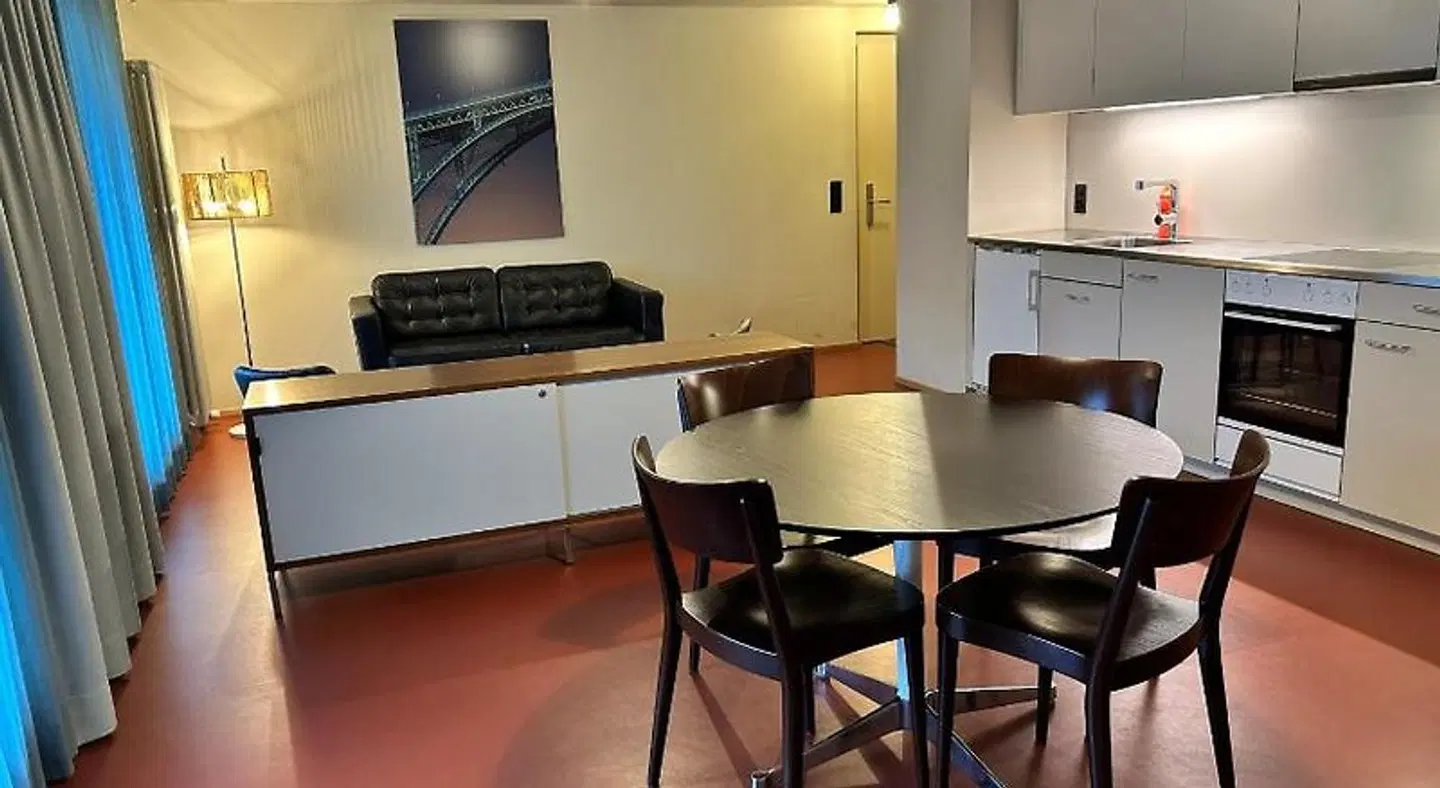 Youth Hostel ROOM_EXAMPLE