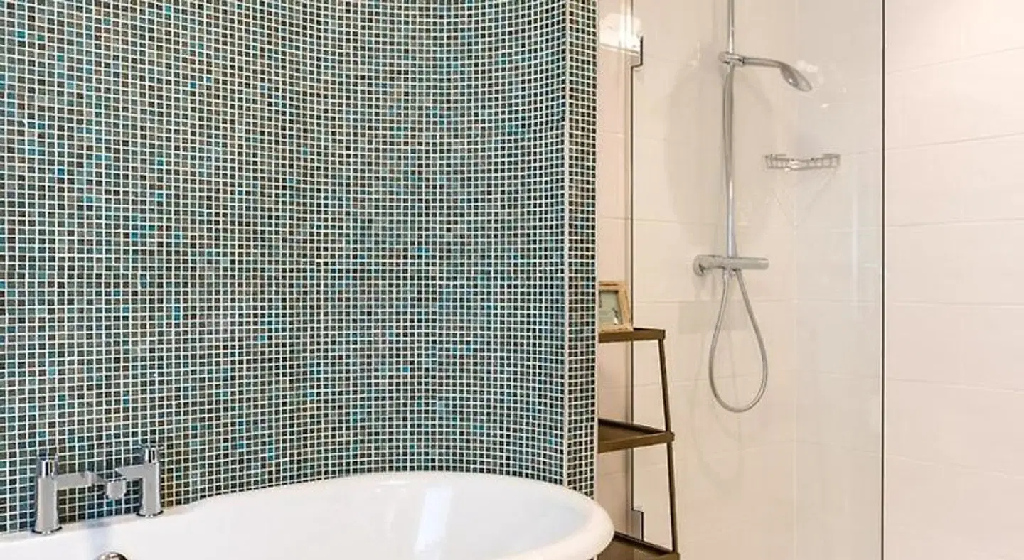 The High Field Town House Badezimmer