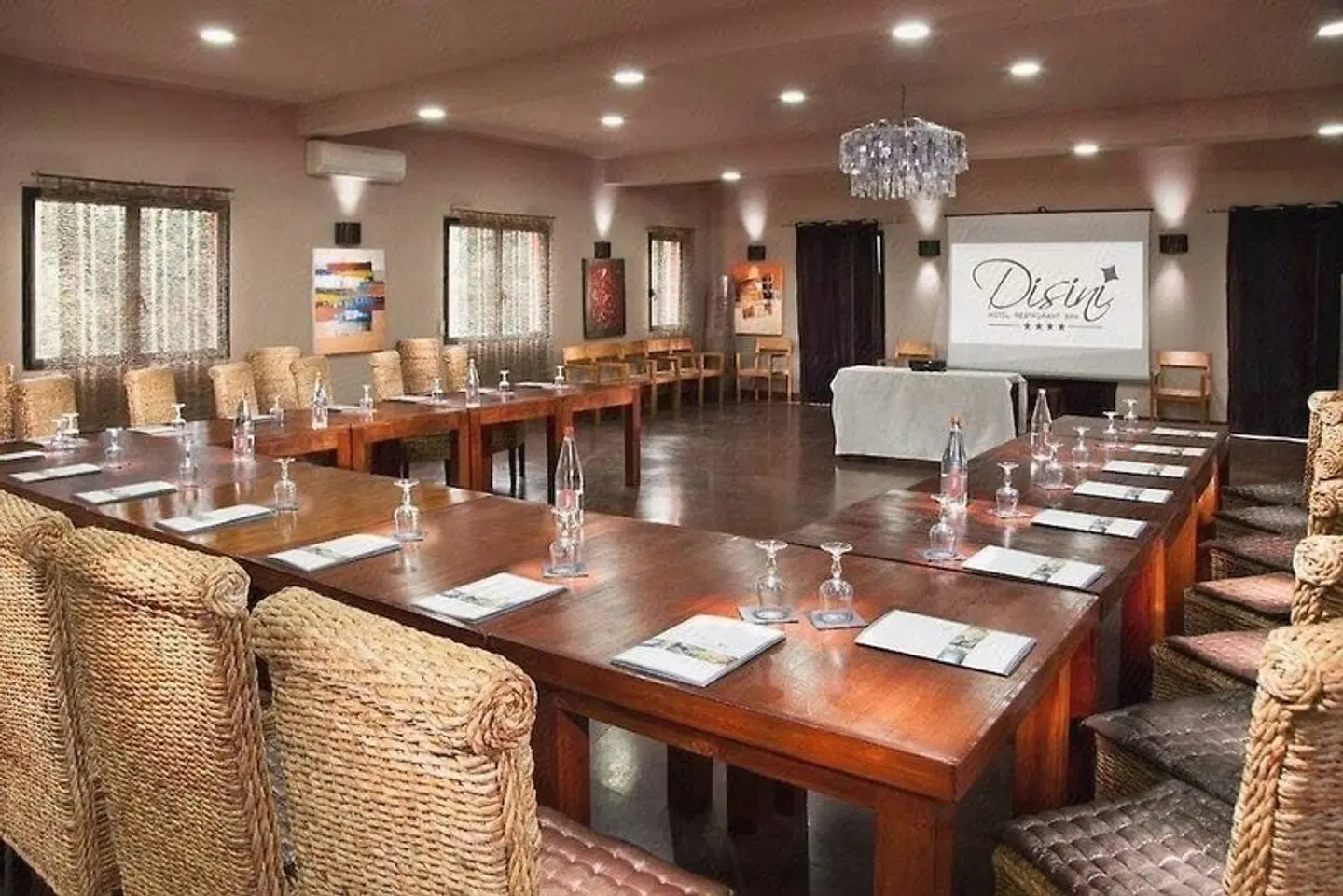 Hôtel Disini Montpellier Est, The Originals Relais Konferenz