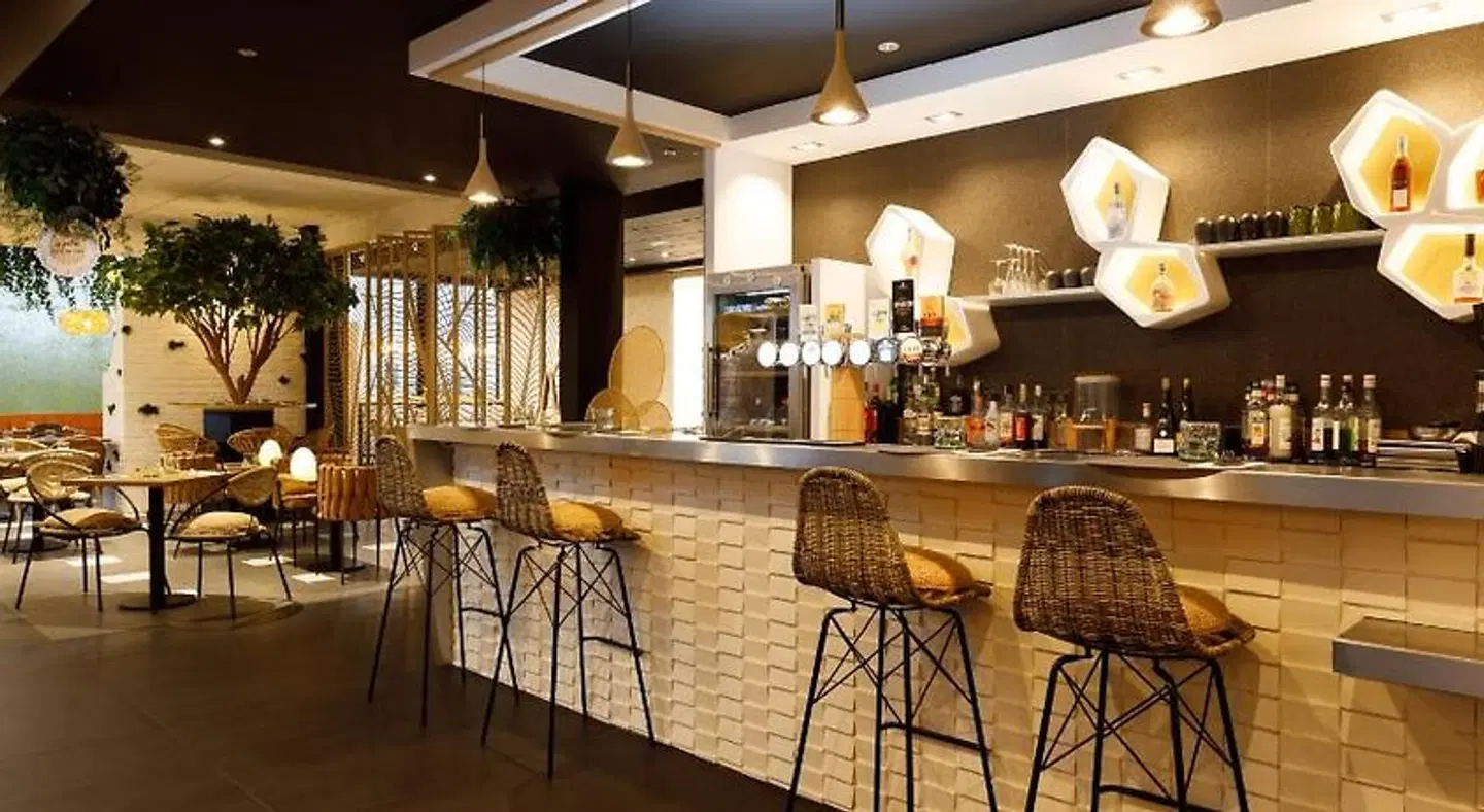 Quality Hotel Amiens Poulainville 4* Bar