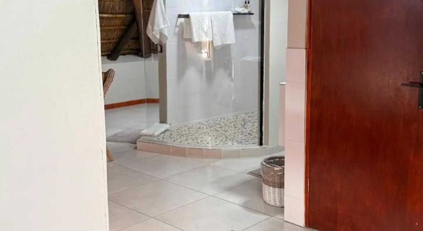 Kruger Riverside Lodge Badezimmer
