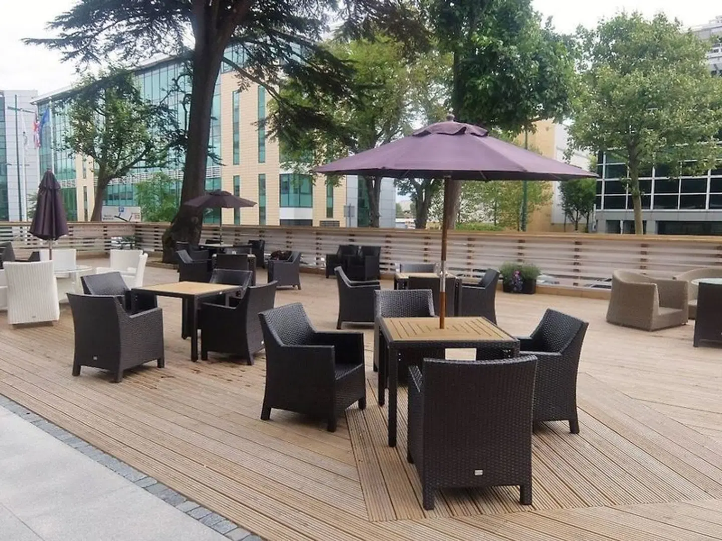 Livin Serviced Apartments Terrasse