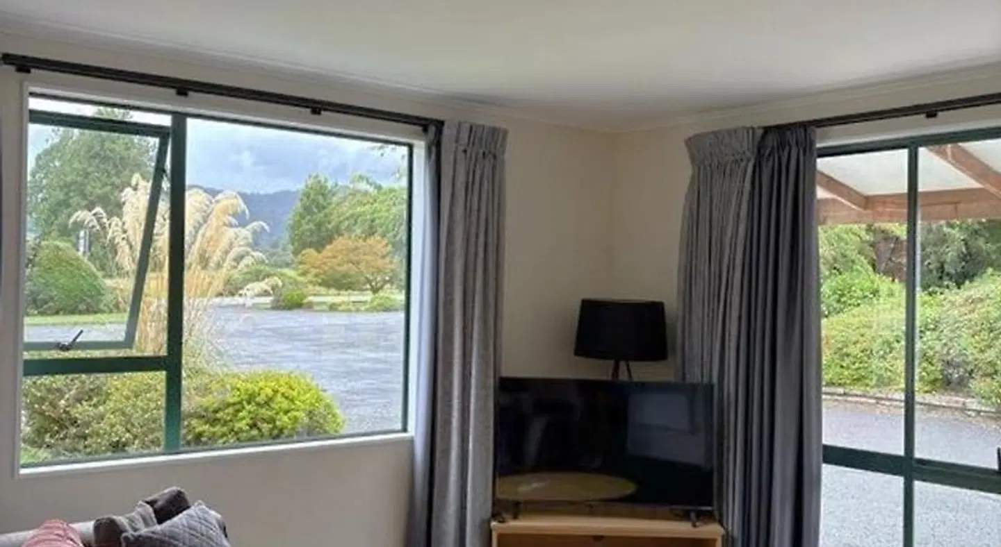 Rainforest Motel ROOM_EXAMPLE