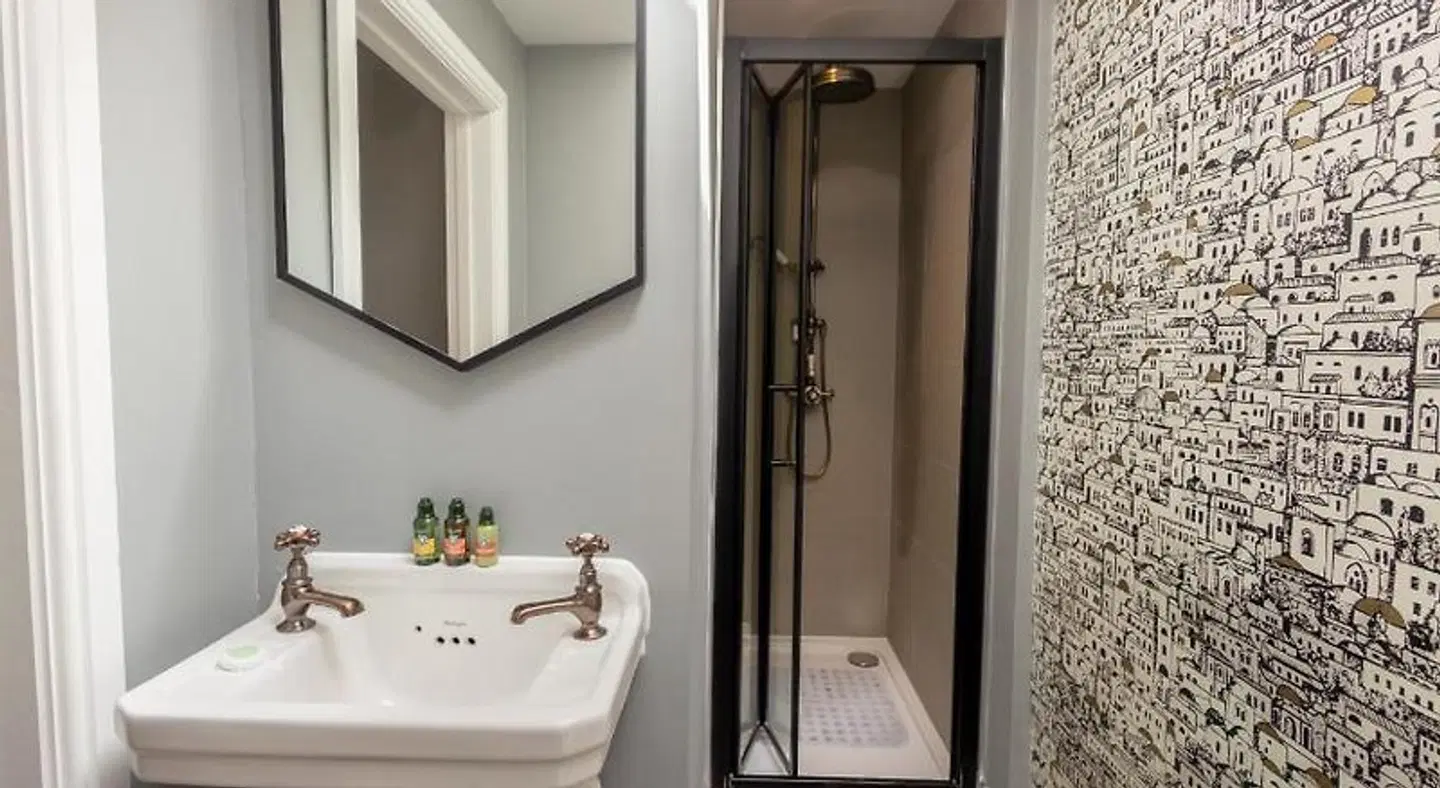 38 St Giles B & B Badezimmer